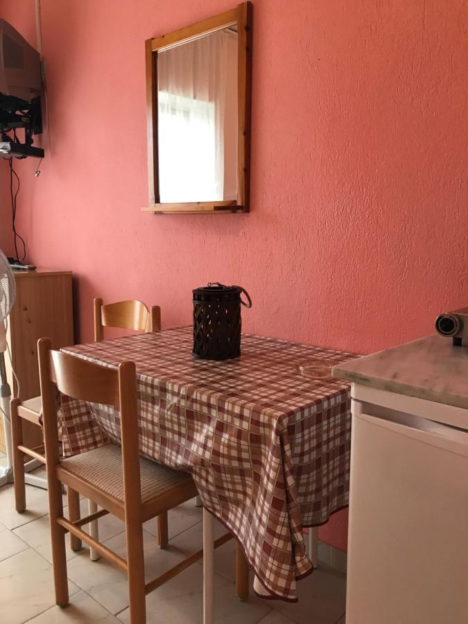 Rena Apartments Asprovalta Bagian luar foto